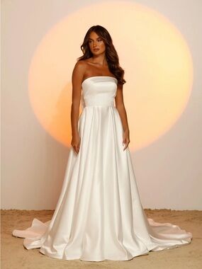 Madi Lane Jaden Wedding Dress